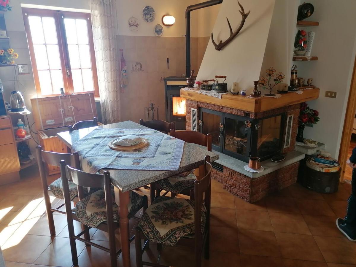 Chalet Del Paese Incantato モンチェニージオ エクステリア 写真