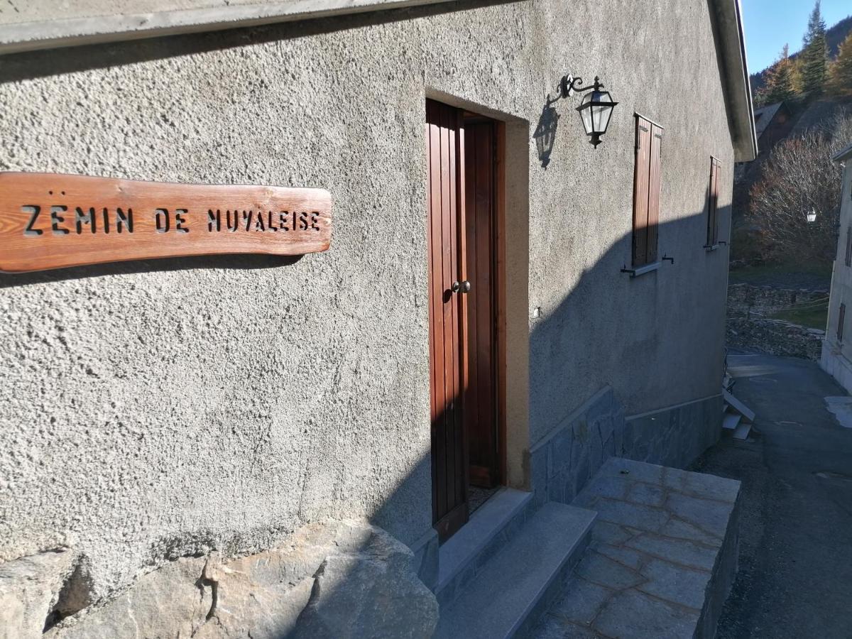 Chalet Del Paese Incantato モンチェニージオ エクステリア 写真