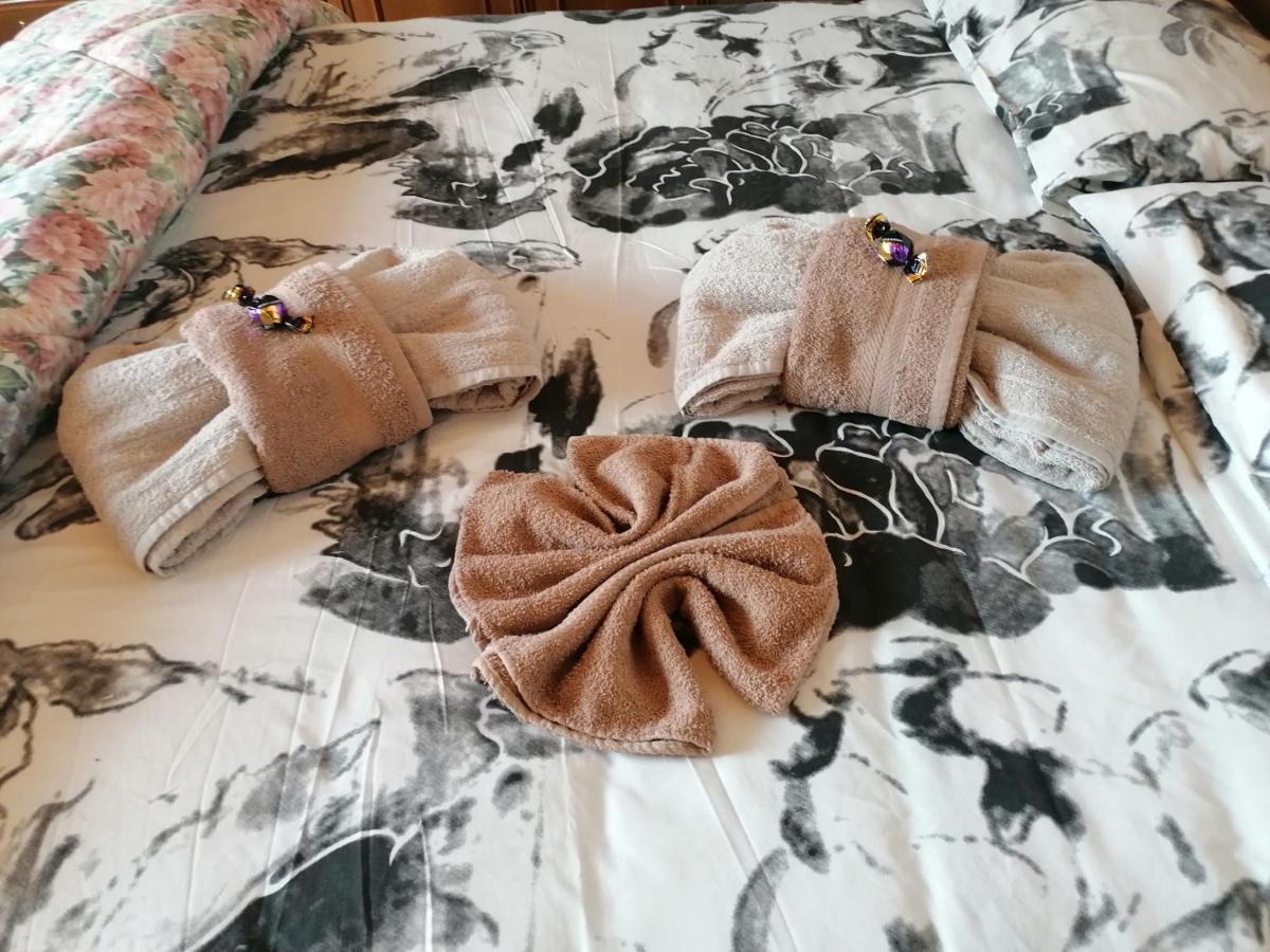 Chalet Del Paese Incantato モンチェニージオ エクステリア 写真